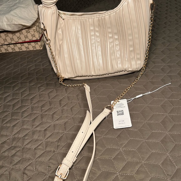 Urban Expressions 2 Way Bag - Picture 4 of 7